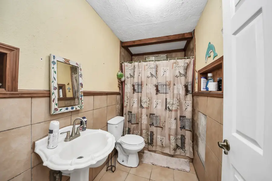 317 San Jacinto Street, La Porte, TX 77571 - Image #3