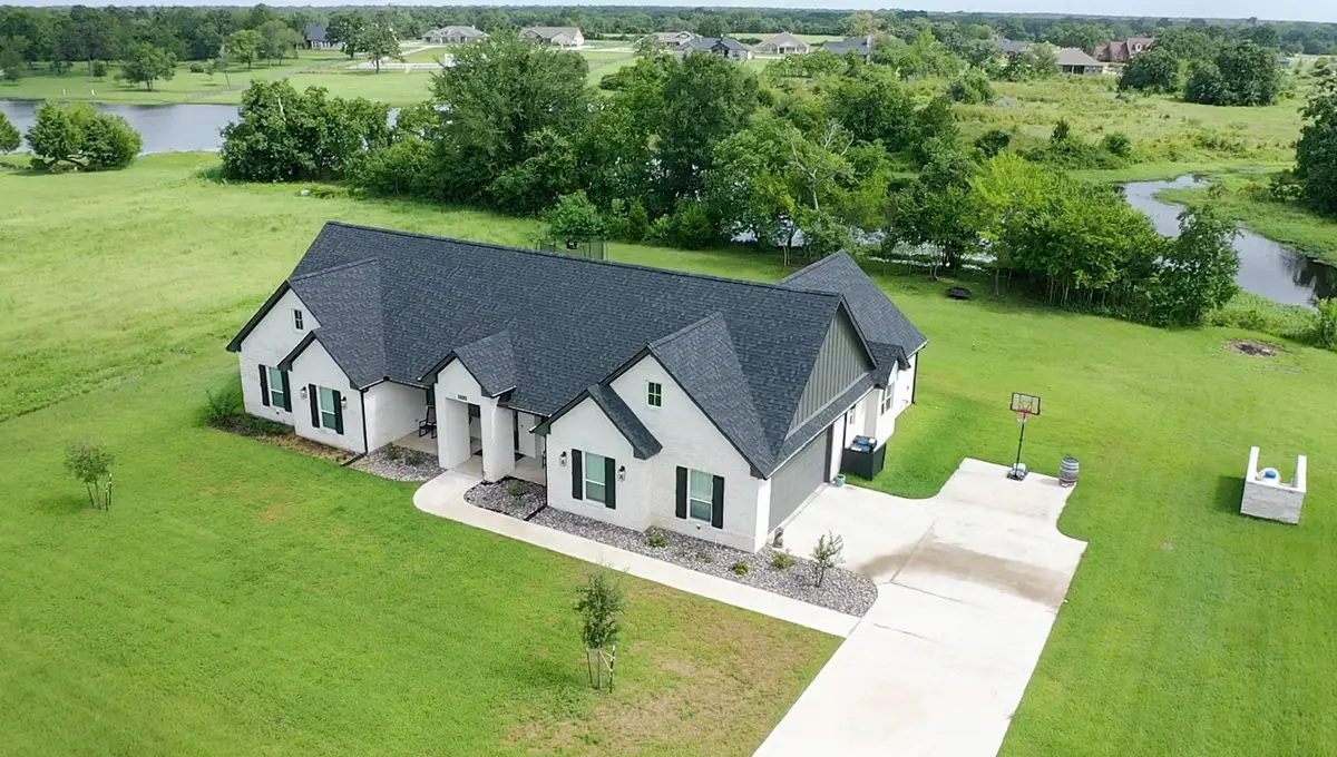10104 Crown Point, Iola, TX 77861 - #1