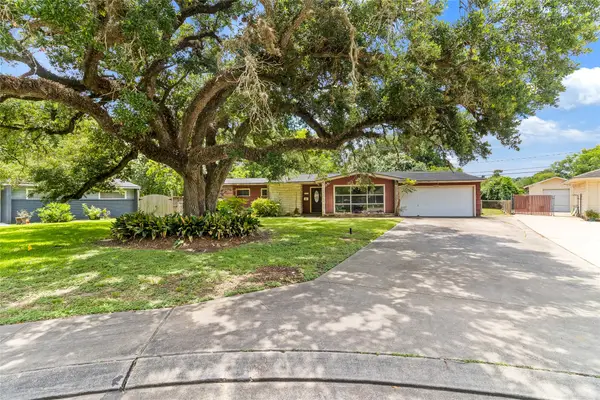 206 Jonquil, Lake Jackson, TX 77566