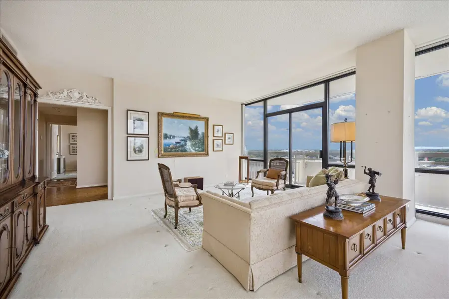 15 Greenway Plaza #9F, Houston, TX 77046 - #3