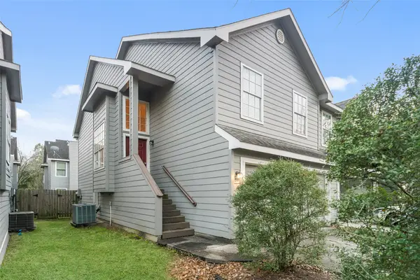 39 Butterfly Branch Place, Spring, TX 77382