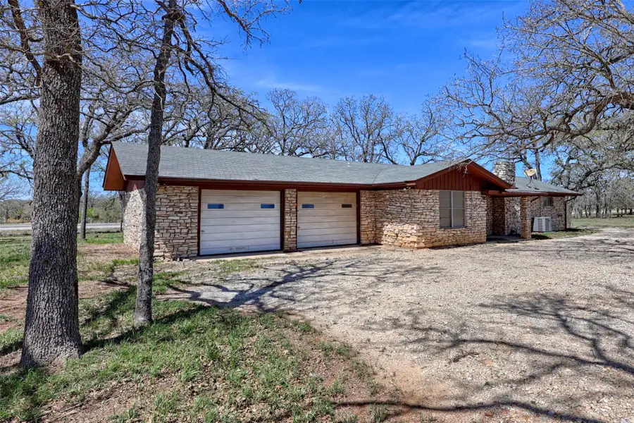 395 State Highway 304, Gonzales, TX 78629 - #3
