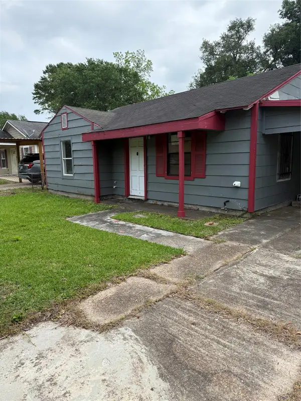 348 Garland Street, Beaumont, TX 77705