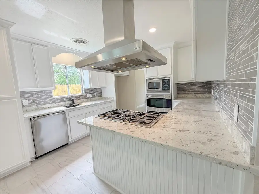 423 Baywood Street, La Porte, TX 77571 - #3