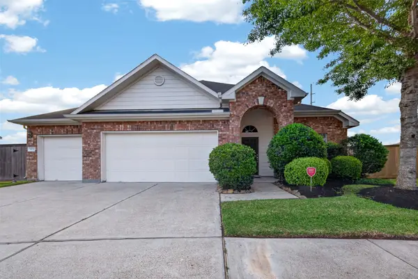 873 Grassy Knoll Trail, La Marque, TX 77568