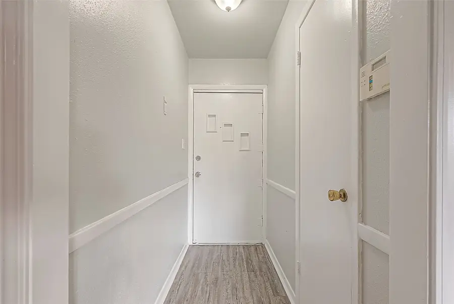 5646 Cedarburg Drive, Houston, TX 77048 - #2