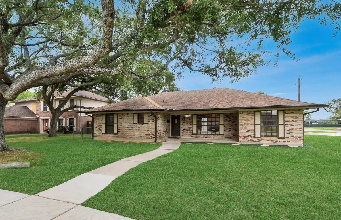 2319 Halbert, Pearland, TX 77581 - #1