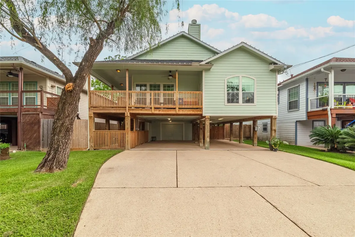 315 West Drive, Kemah, TX 77565 - #1