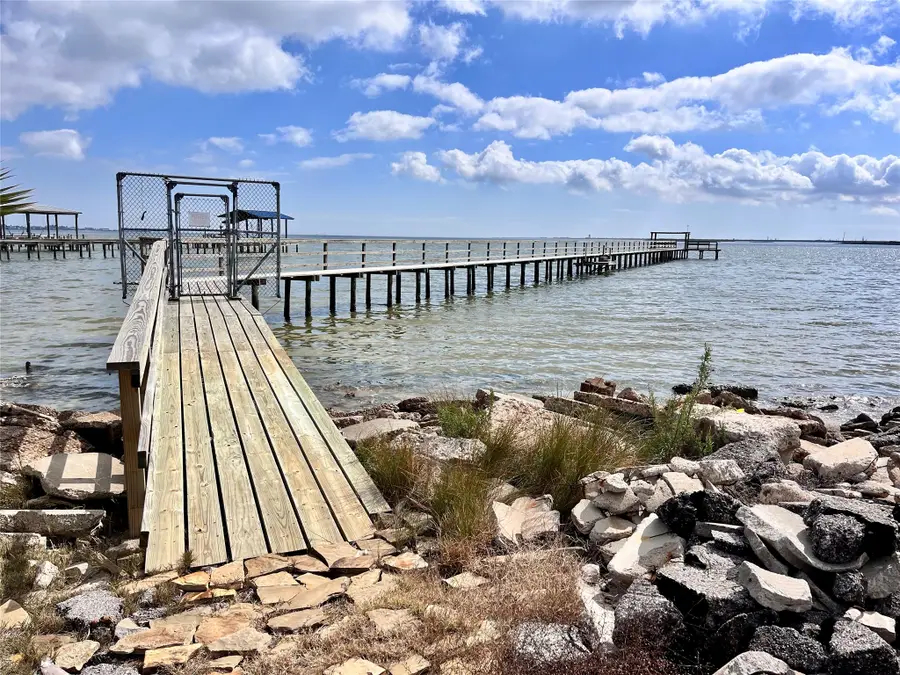 2414 Avenue P, San Leon, TX 77539 - #2