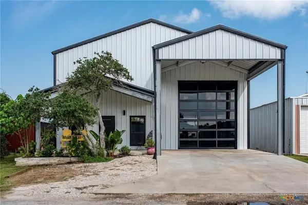 804 W Tyler Avenue, Port O Connor, TX 77982