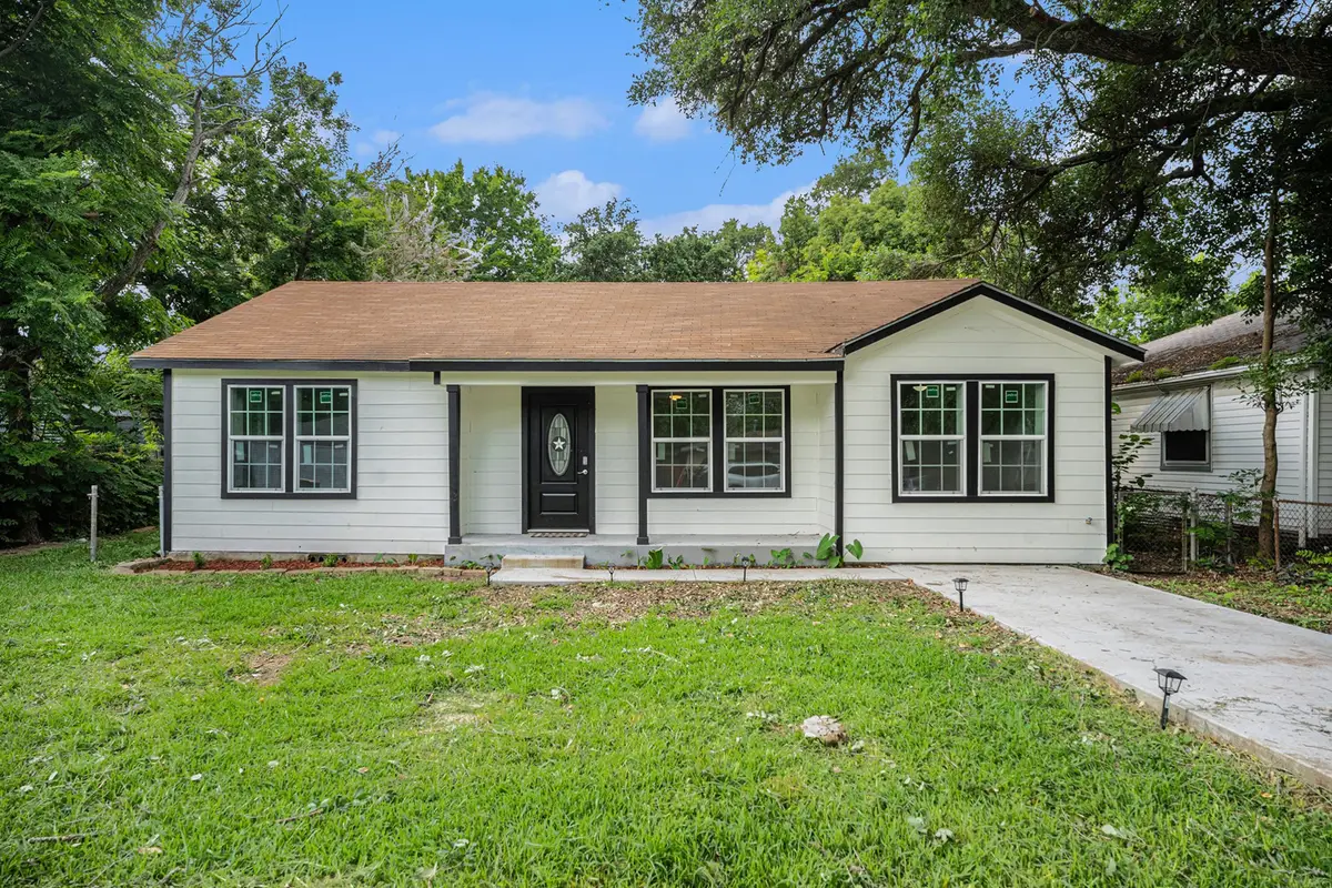 1903 Little Street, La Marque, TX 77568 - Image #1