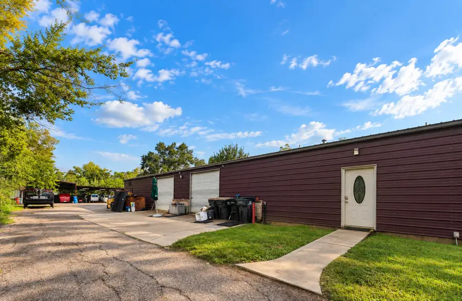 518 Columbus Road, Sealy, TX 77474 - #2