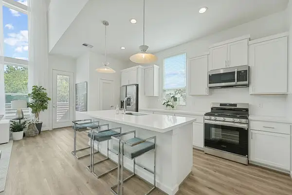 1204 Highland Row Lane, Houston, TX 77091