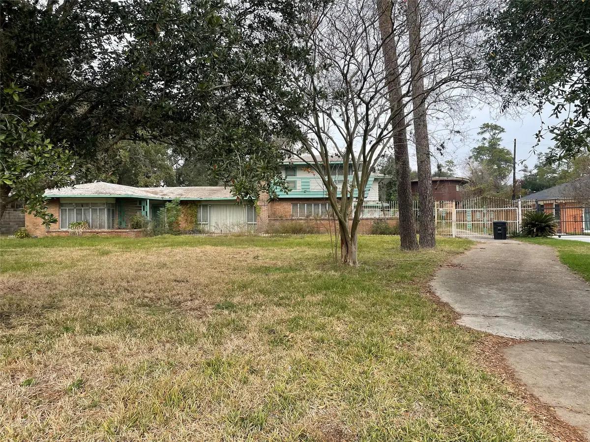 3405 N Macgregor Way, Houston, TX 77004 - Image #1