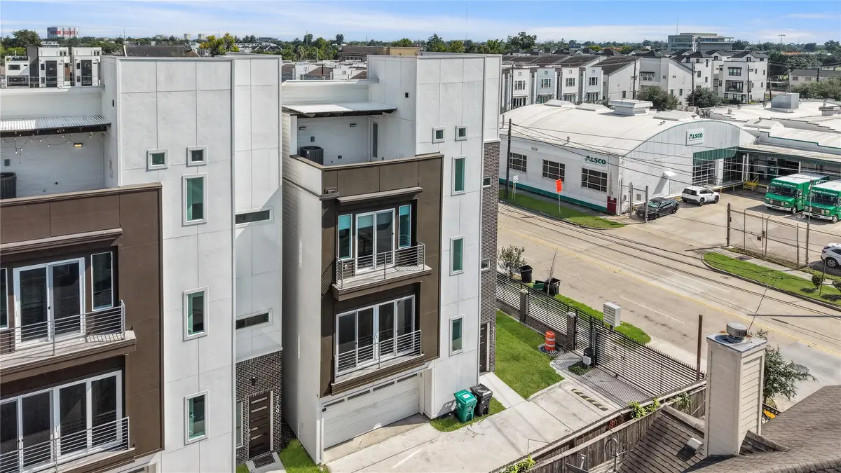 2111 Mcgowen Street, Houston, TX 77004 - #1