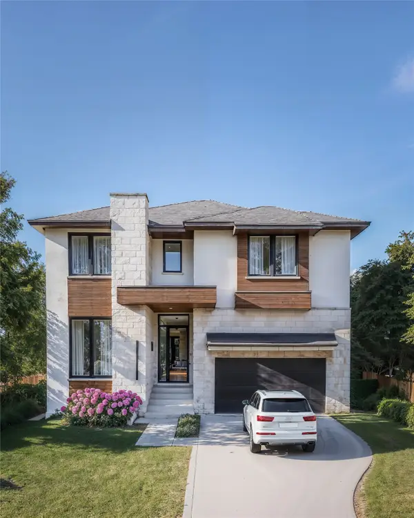 4602 Maple Street, Bellaire, TX 77401