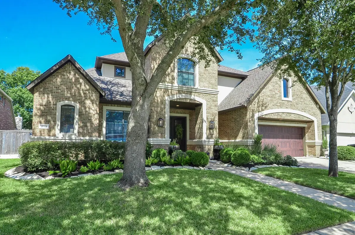 2015 Shadow Bend Drive, Sugar Land, TX 77479 - #1