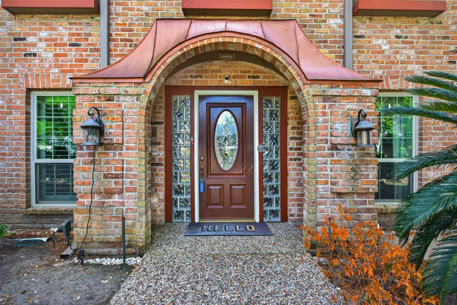 5503 Pebble Springs Drive, Houston, TX 77066 - Image #2