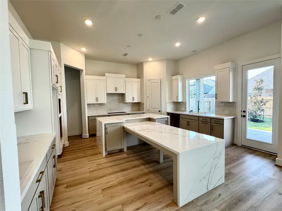 4539 Heather Crossing Road S, Fulshear, TX 77441 - Image #3