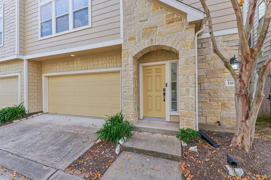 3324 Masters Point Drive, Houston, TX 77091 - Image #3