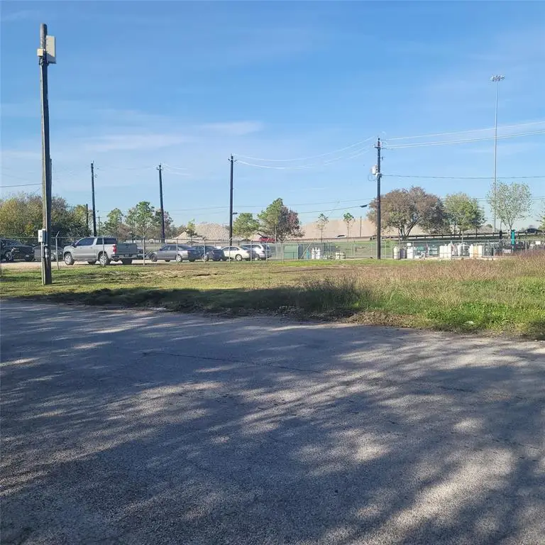 4721 & 4725 Doolittle Boulevard, Houston, TX 77033 - Image #2