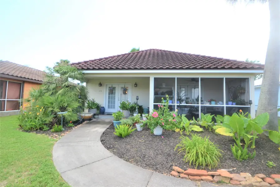 278 Debbie Lane, San Leon, TX 77539 - Image #2