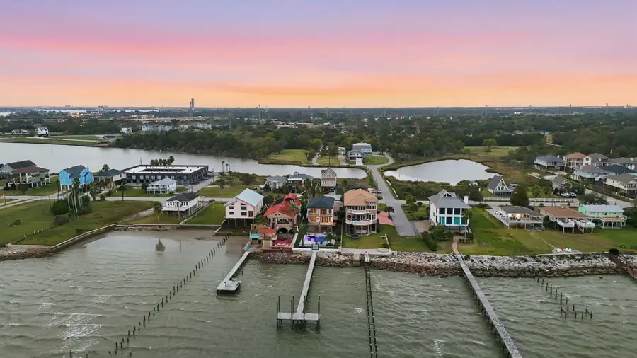 1918 Todville Road, Seabrook, TX 77586 - Image #2