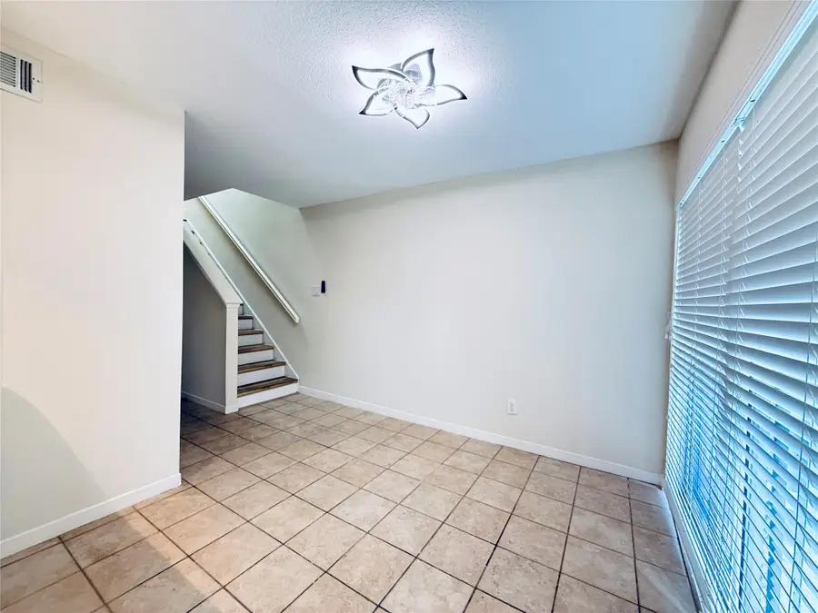 5633 S Rice Avenue, Houston, TX 77081 - #2