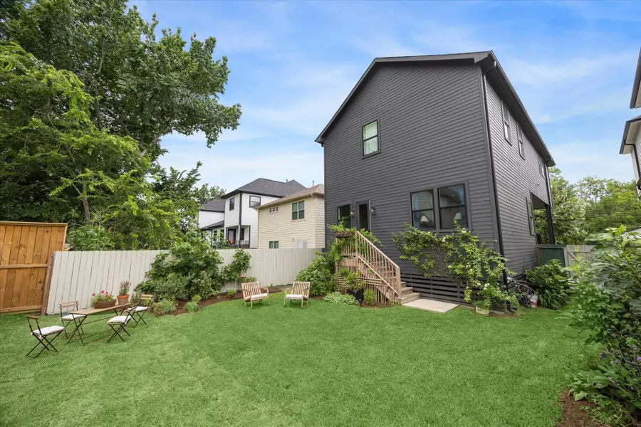 810 E 39th Street, Houston, TX 77022 - #2