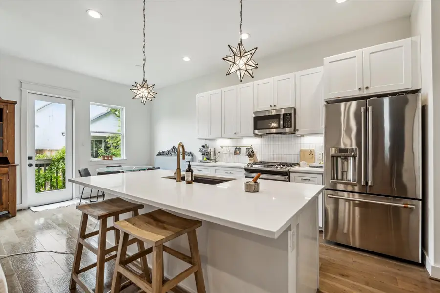 810 E 39th Street, Houston, TX 77022 - #3