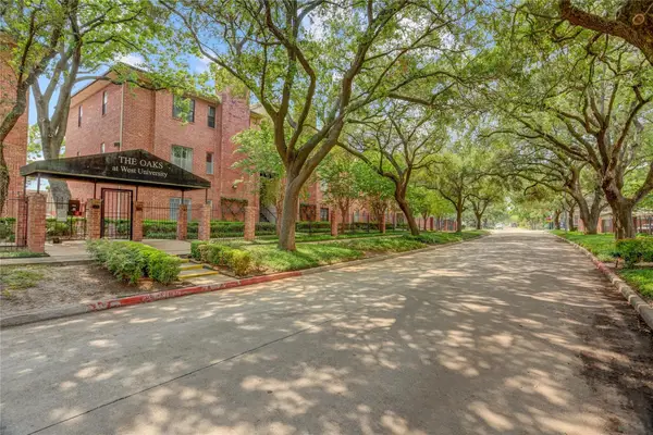 4041 Law Street #606, Houston, TX 77005