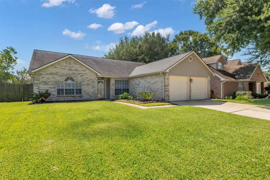 4026 Bentley Drive, Pearland, TX 77584 - Image #2