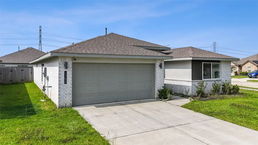 1702 Plantation Place, Baytown, TX 77523 - #2