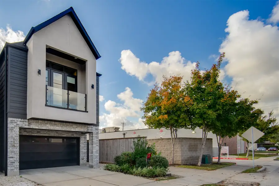 110 E 23rd Street, Houston, TX 77008 - Image #2