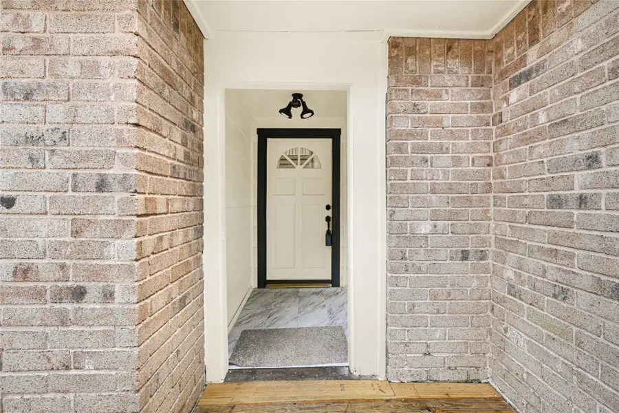 4903 Creek Shadows Drive, Houston, TX 77339 - Image #3