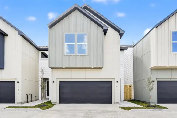 961 Highland Light Lane, Houston, TX 77091
