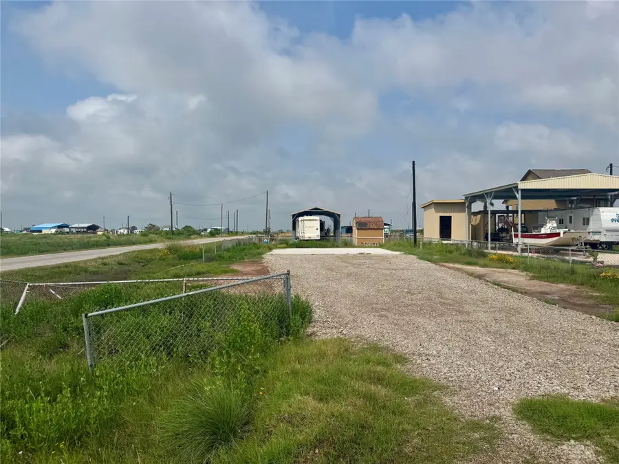 6226 White Cap Street, Sargent, TX 77414 - Image #2