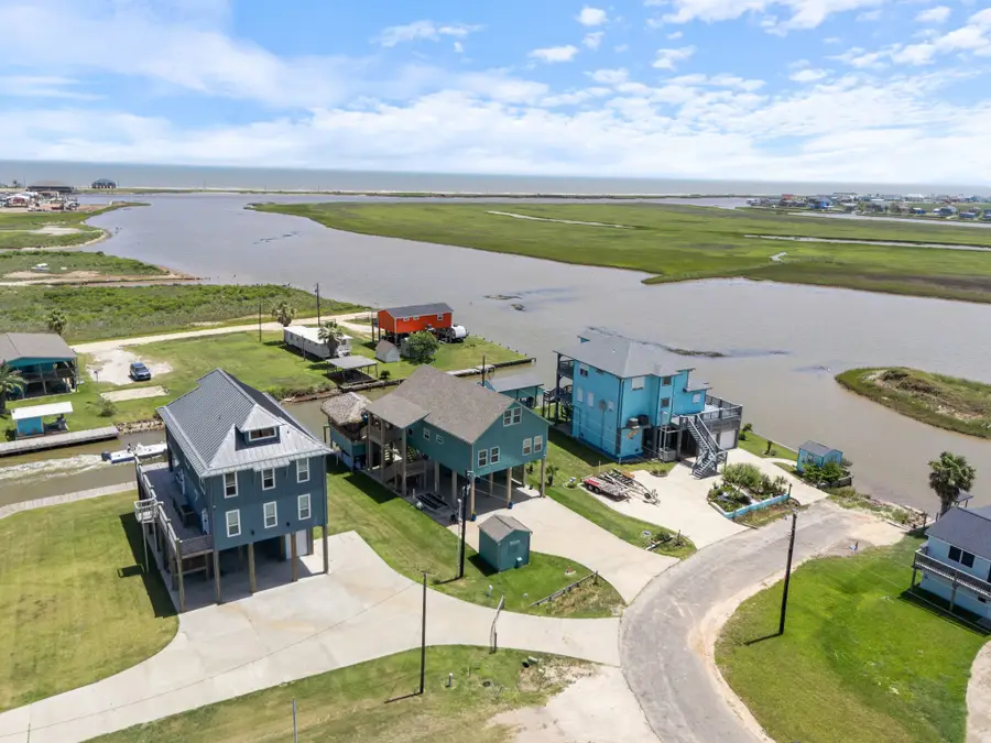1301 County Road 209, Sargent, TX 77414 - #2