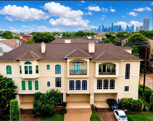704 Reinicke Street, Houston, TX 77007