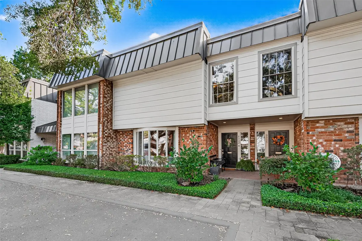 8932 Chatsworth Drive #8932, Houston, TX 77024 - Image #1