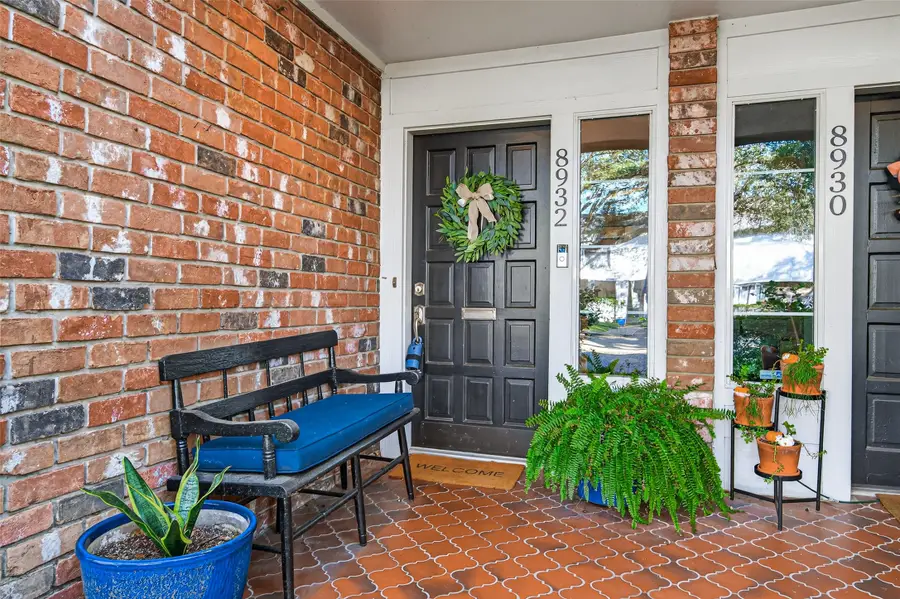 8932 Chatsworth Drive #8932, Houston, TX 77024 - Image #2