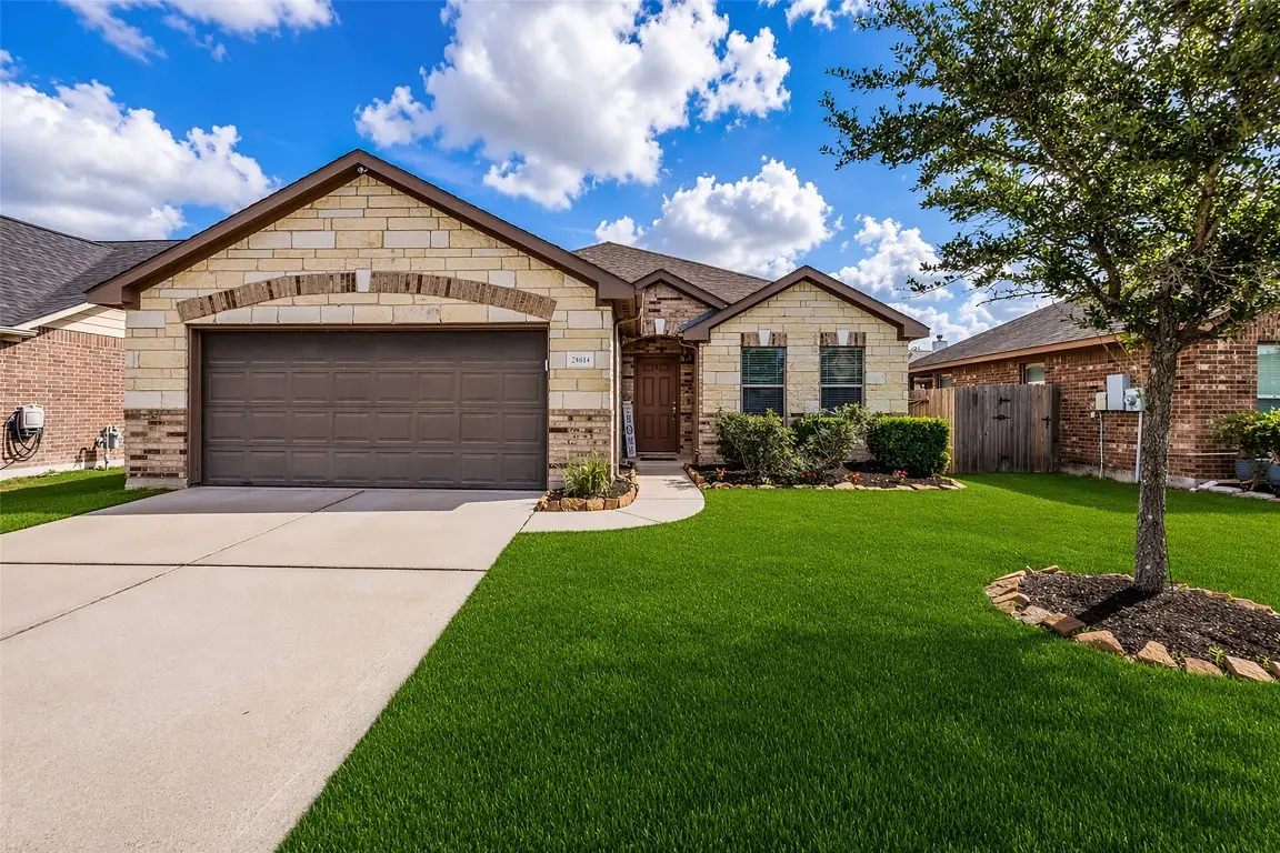28614 Lockeridge Farms Drive, Spring, TX 77386 - #1