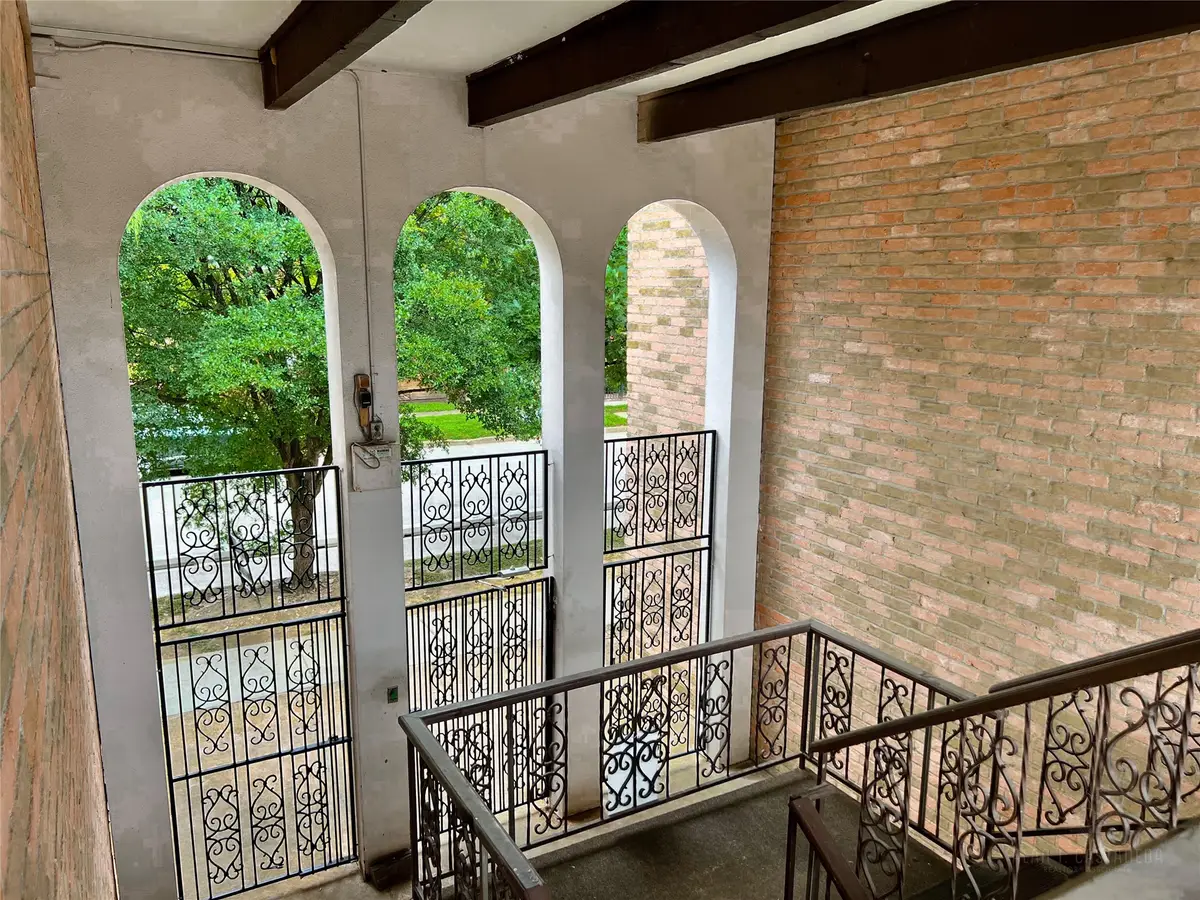 2516 Commonwealth Street #102, Houston, TX 77006 - #1