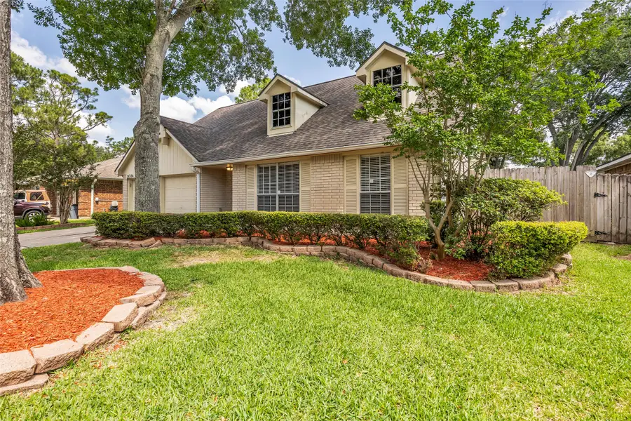 3004 Cloverdale Drive, League City, TX 77573 - #2