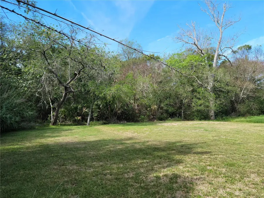 3309 Todville Road, Seabrook, TX 77586 - Image #3