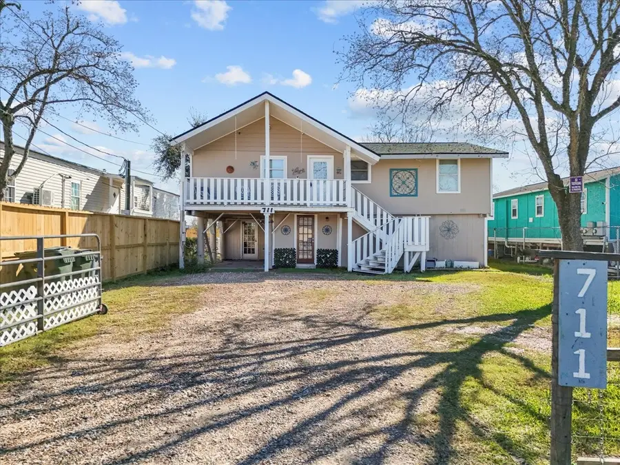 711 10th Street, Dickinson, TX 77539 - Image #2