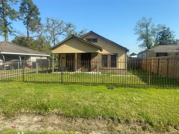 7205 S Hall Street, Houston, TX 77028