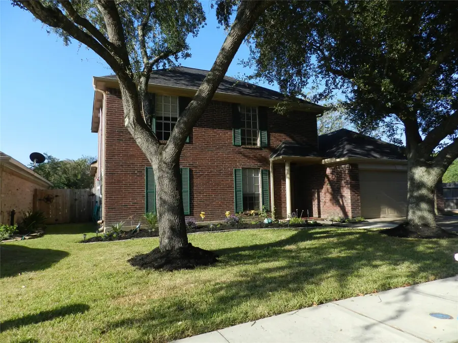 1040 Glenview Drive, Pearland, TX 77581 - Image #2