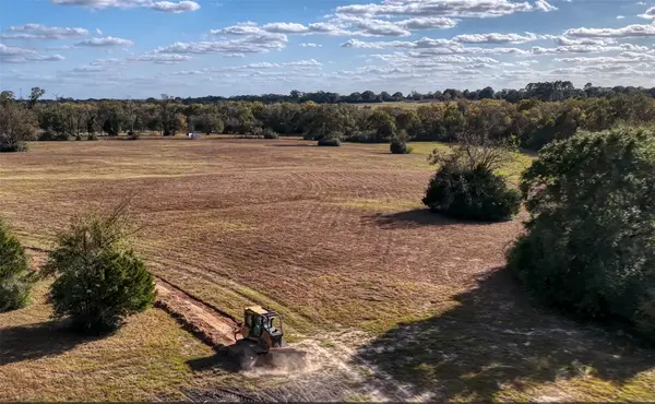 3 Creekview Trail, Brenham, TX 77833