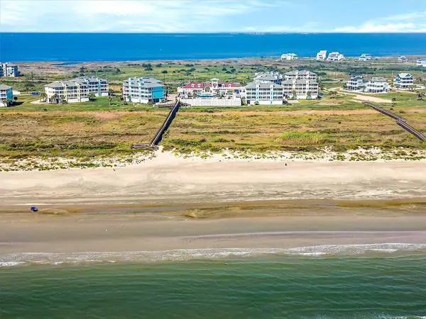 26540 Mangrove Drive #203, Galveston, TX 77554